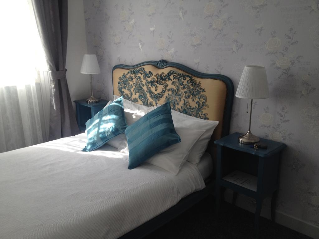 Le Petit Dragon Rouge Miers Quarto foto