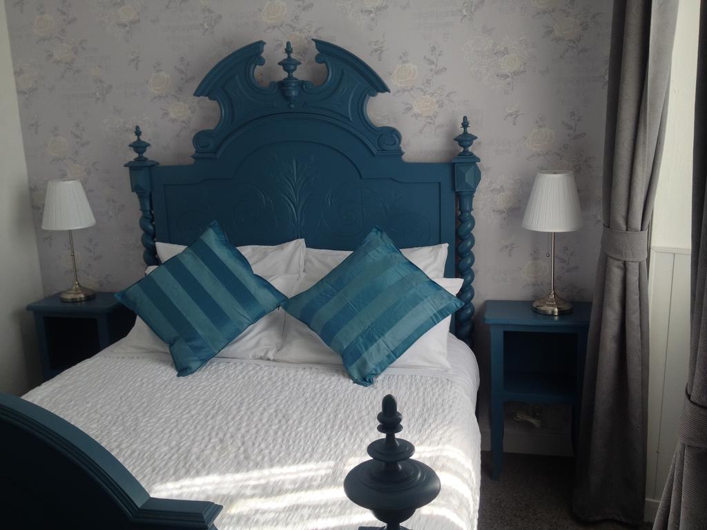 Le Petit Dragon Rouge Miers Quarto foto