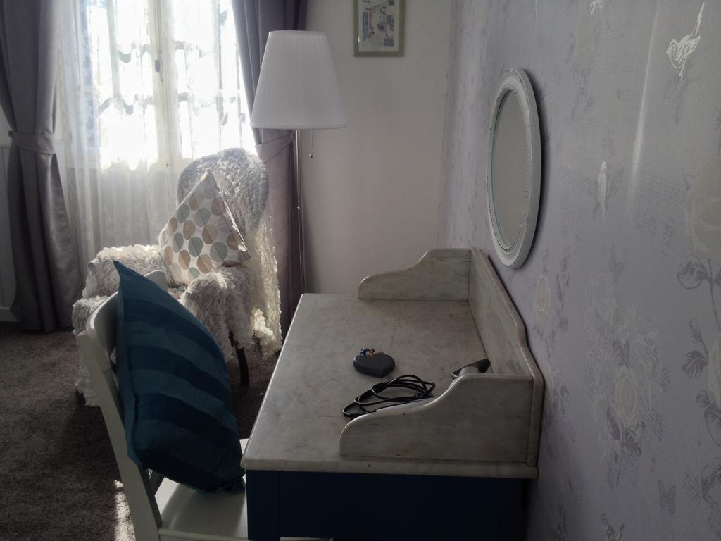 Le Petit Dragon Rouge Miers Quarto foto